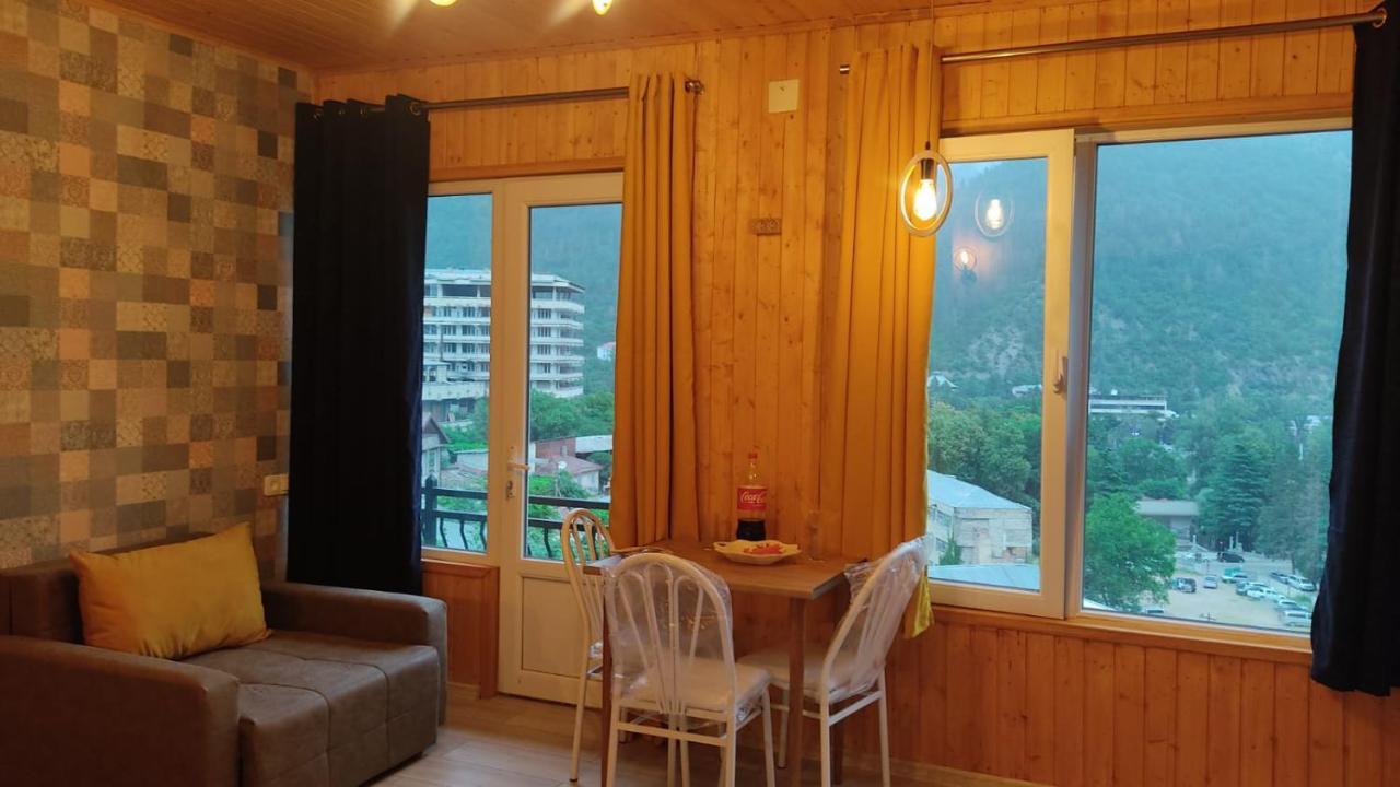 Nest Hotel Bordzjomi Buitenkant foto