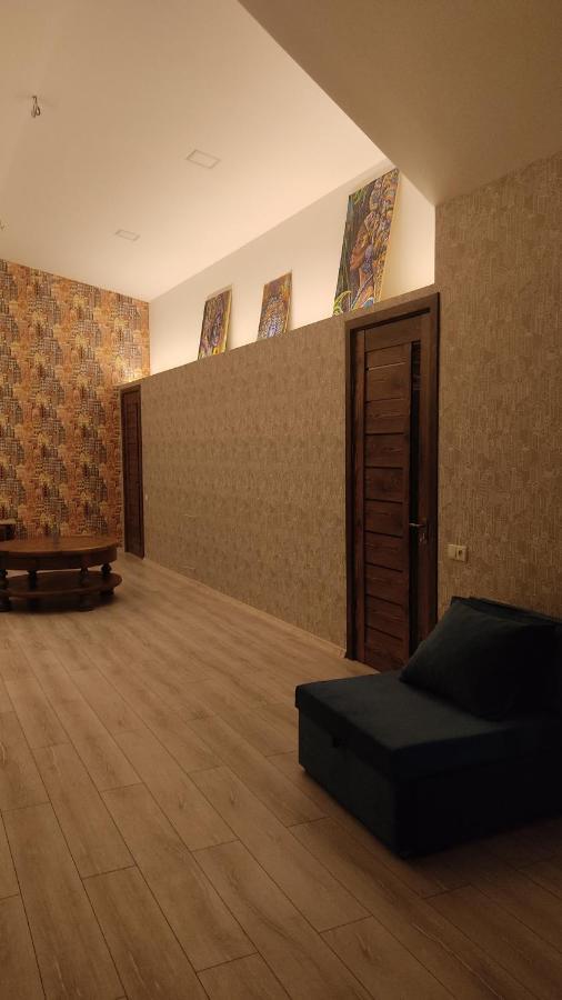 Nest Hotel Bordzjomi Buitenkant foto