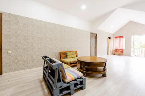 Nest Hotel Bordzjomi Buitenkant foto